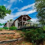 Domaine De Coursat Avec Piscine Chauffee Et Services De Gamme Pour 16 Personnes - Fr-1-791-35 ヴィラ