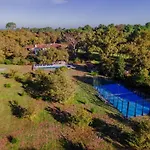 Domaine De Coursat Avec Piscine Chauffee Et Services De Gamme Pour 16 Personnes - Fr-1-791-35 *