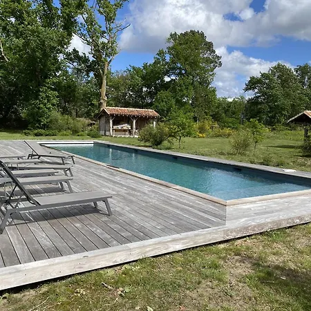Domaine De Coursat Avec Piscine Chauffee Et Services De Gamme Pour 16 Personnes - Fr-1-791-35 * Castets