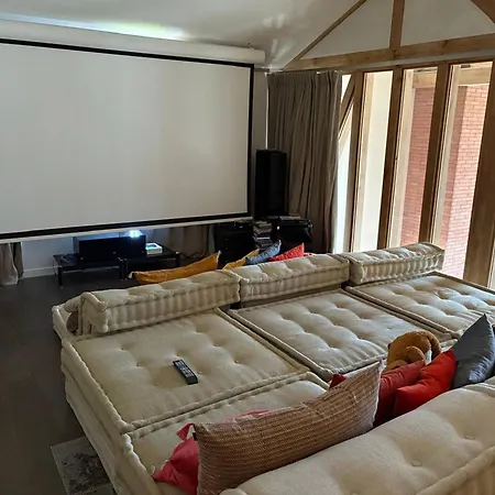 Villa Domaine De Coursat Avec Piscine Chauffee Et Services De Gamme Pour 16 Personnes - Fr-1-791-35 Castets
