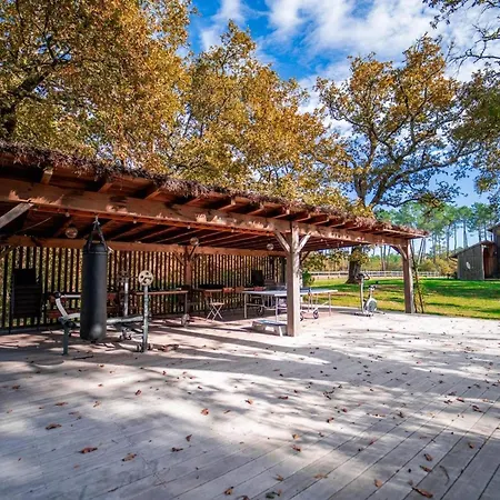 Domaine De Coursat Avec Piscine Chauffee Et Services De Gamme Pour 16 Personnes - Fr-1-791-35 Villa *